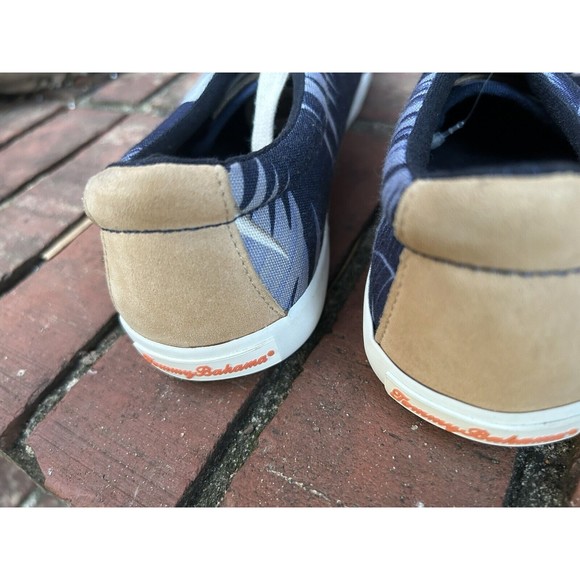 Tommy Bahama Canvas Sneaker Cove Island Blue Floral Size 8 - Picture 4 of 8